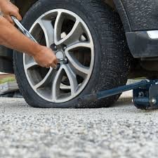 خدمات بنشر متنقل وتبديل إطارات في الكويت